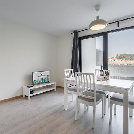 Апартаменты Guestready - Sleek Monochromatic In Bonfim Порту Экстерьер фото