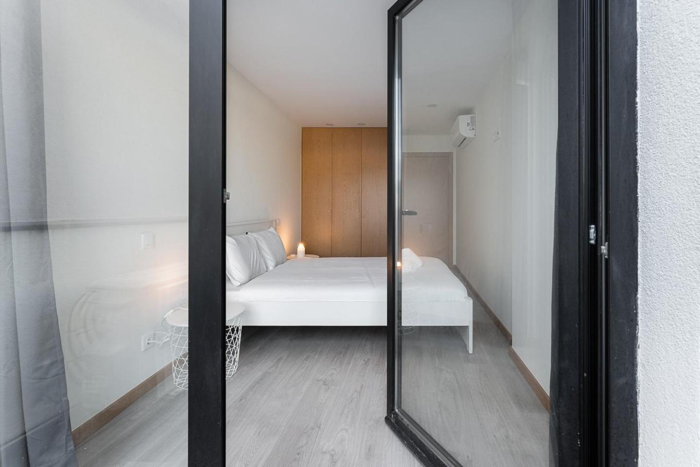 Апартаменты Guestready - Sleek Monochromatic In Bonfim Порту Экстерьер фото